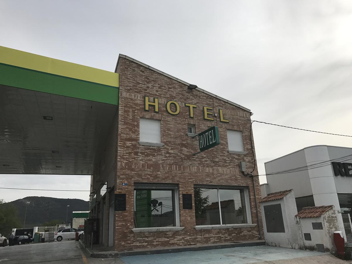 Hotel Banyeres Баньерес-де-Мариола Экстерьер фото