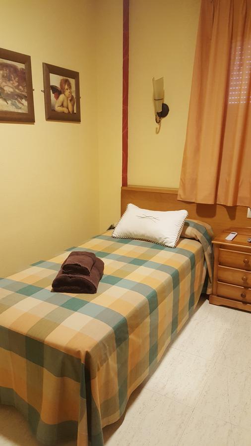 Hotel Banyeres Баньерес-де-Мариола Экстерьер фото