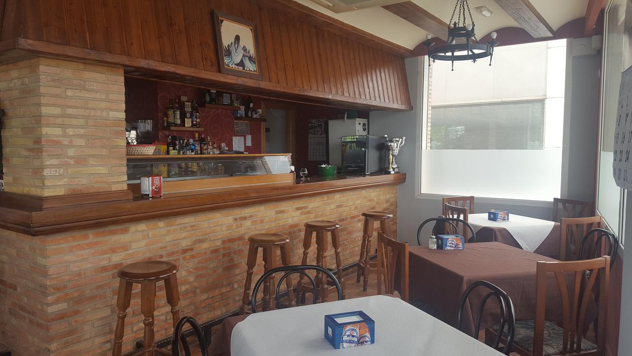 Hotel Banyeres Баньерес-де-Мариола Экстерьер фото